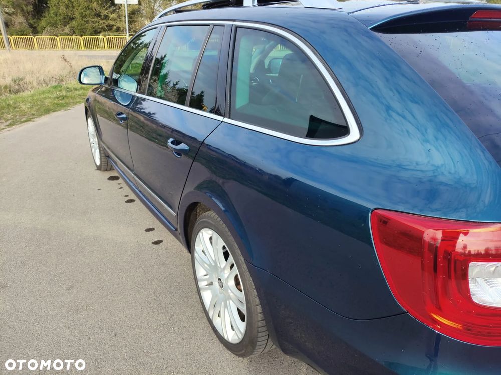 Skoda Superb 2.0 TDI Elegance - 34
