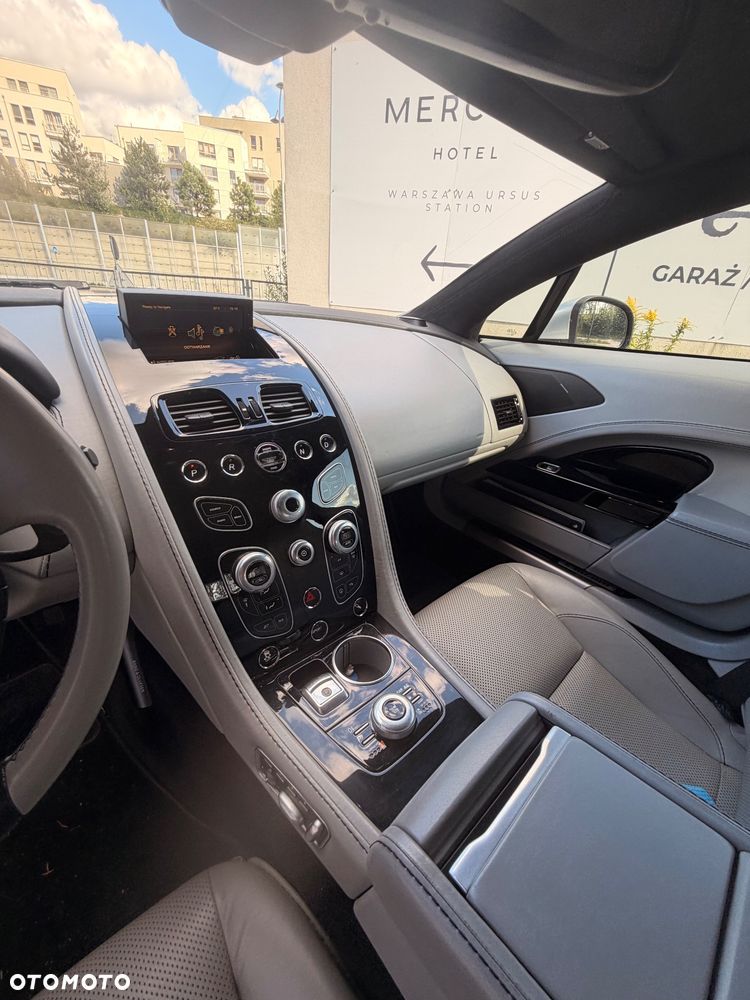 Aston Martin Rapide - 25