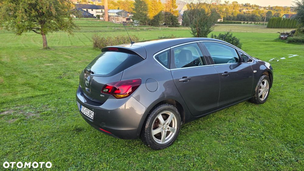 Opel Astra 1.7 CDTI Cosmo - 3