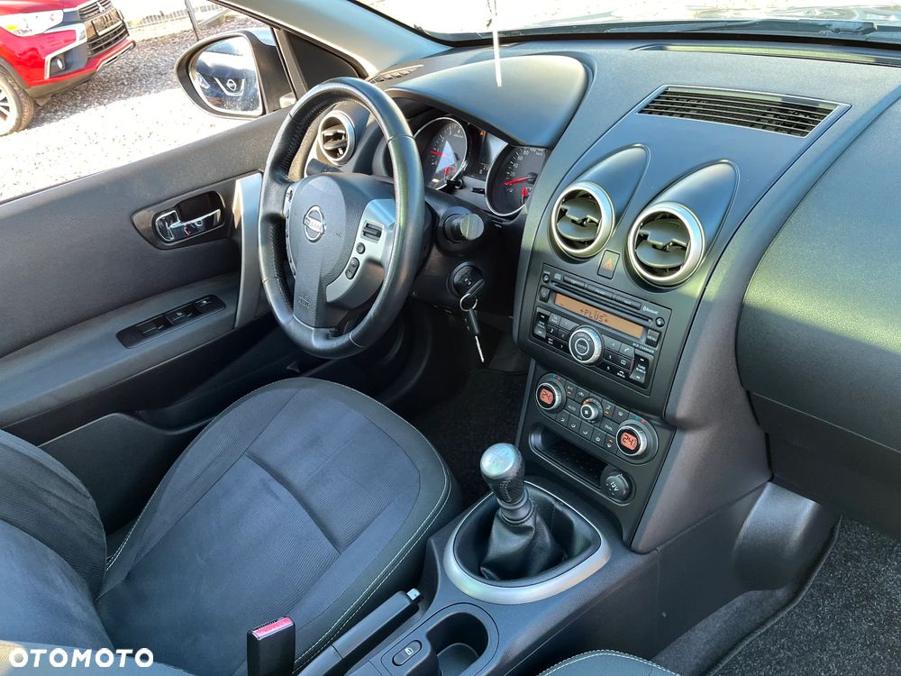 Nissan Qashqai+2 - 31