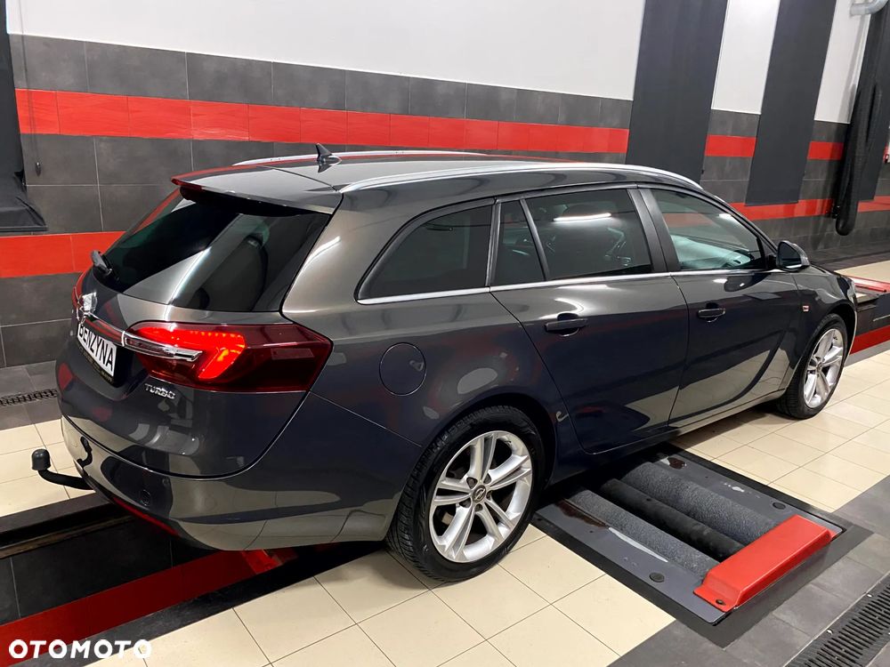 Opel Insignia 1.6 T Cosmo S&S - 9