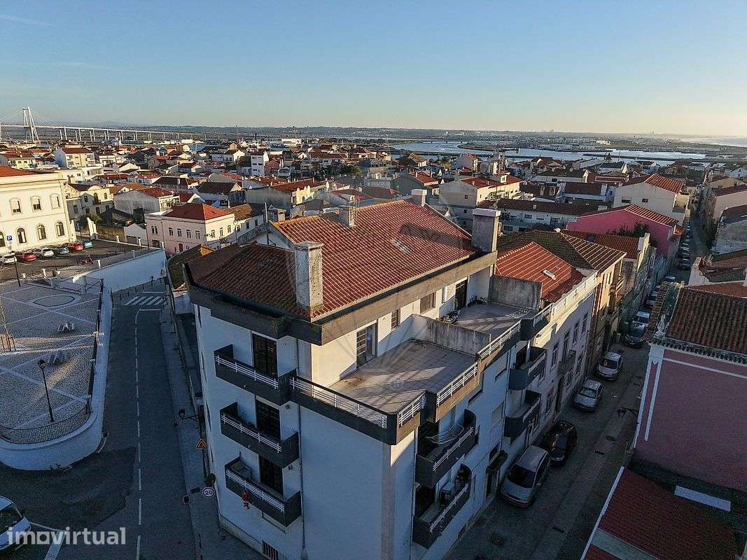 Apartamento T1 para arrendamento - Grande imagem: 2/17