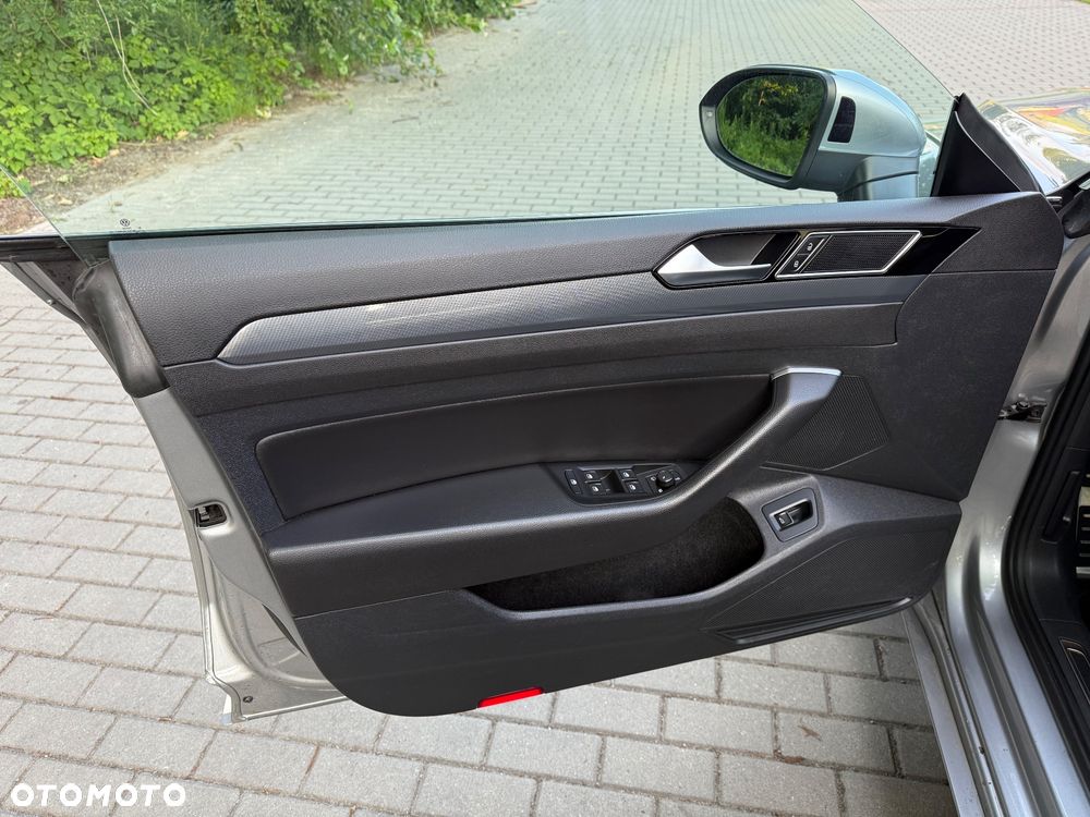 Volkswagen Arteon 2.0 TSI OPF 4Motion DSG R-Line - 23