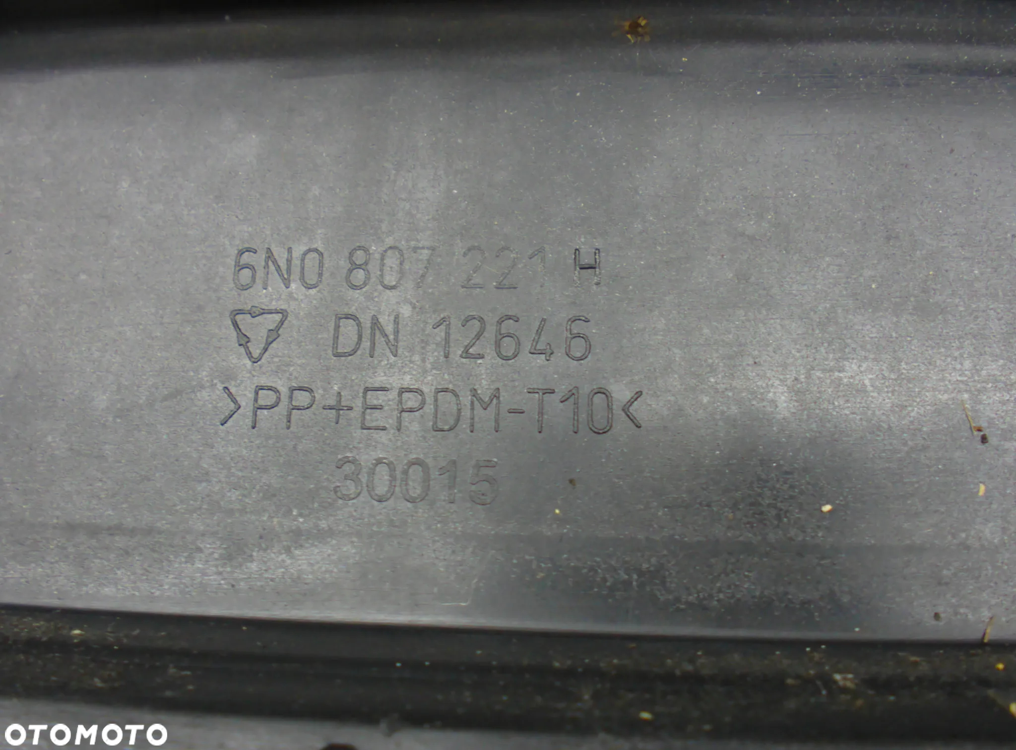 VW Polo III 6N2 Zderzak Przód - 16