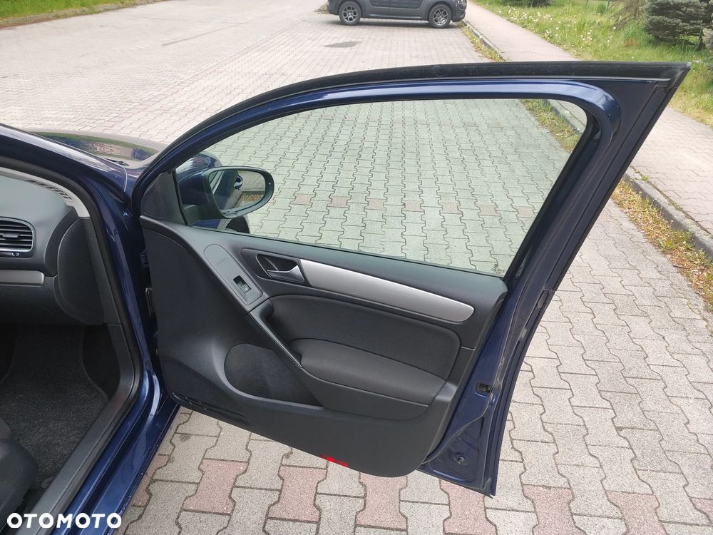 Volkswagen Golf 1.6 Edition - 39