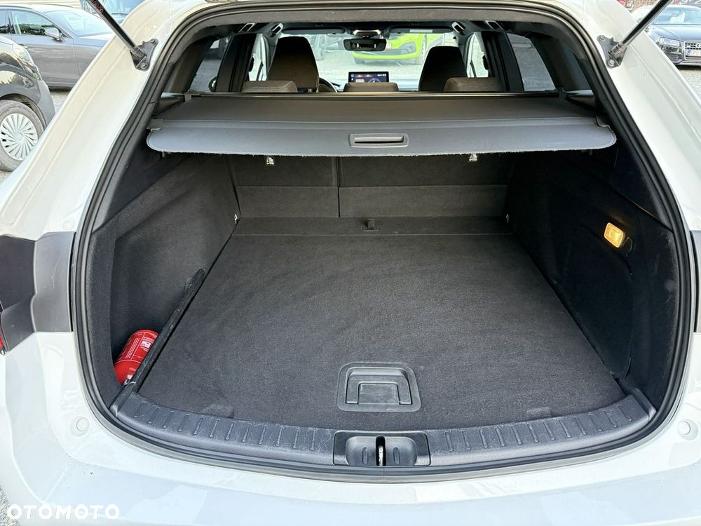 Toyota Corolla - 19