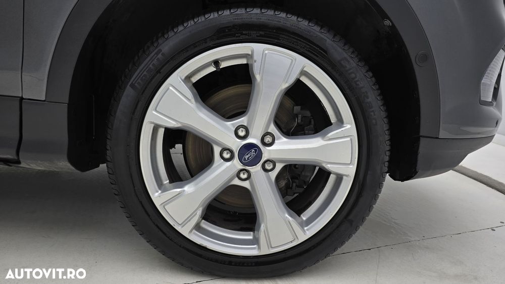 Ford Kuga - 23