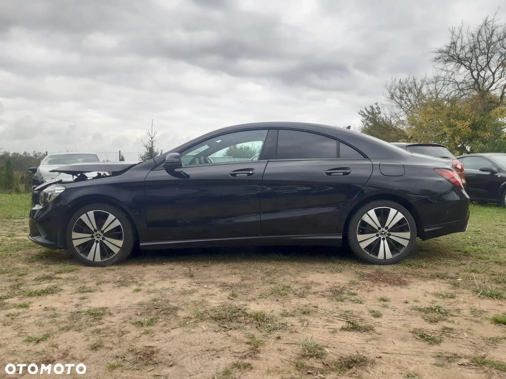 Mercedes-Benz CLA 180 Peak Edition - 3