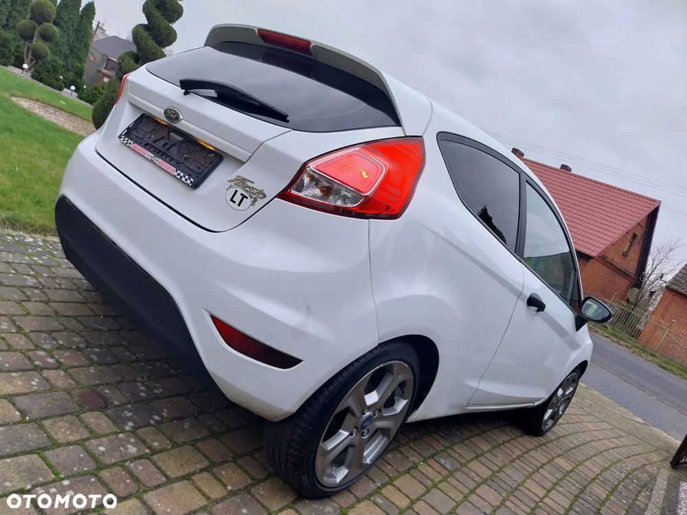 Ford Fiesta - 6