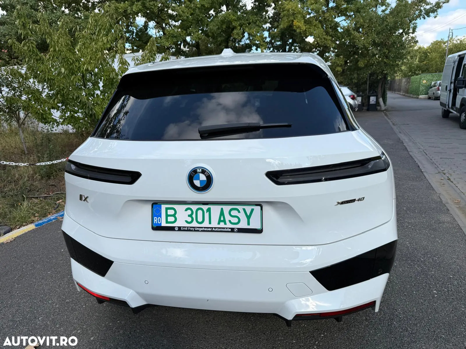BMW iX xDrive40 - 14