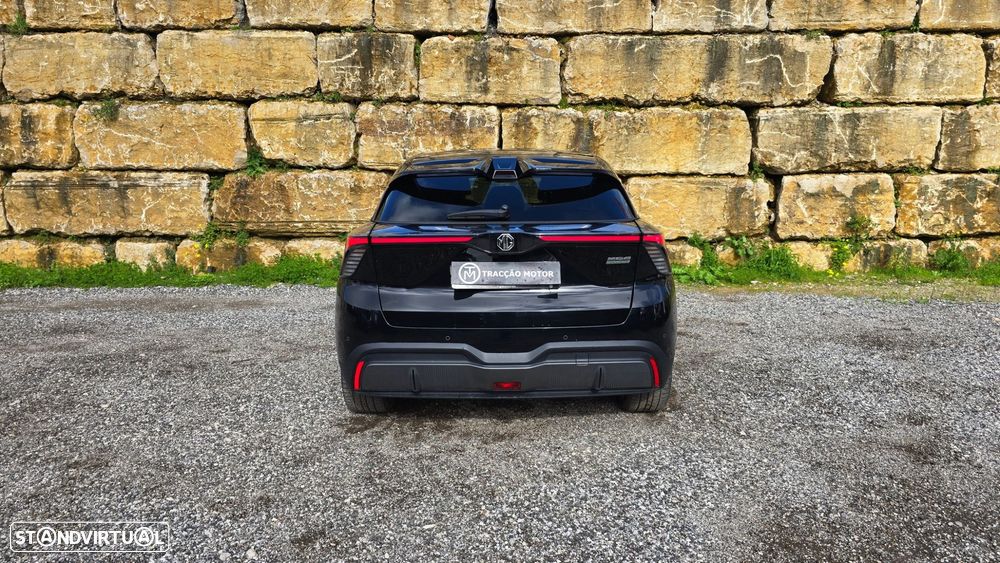 MG MG4 64 kWh Luxury - 5