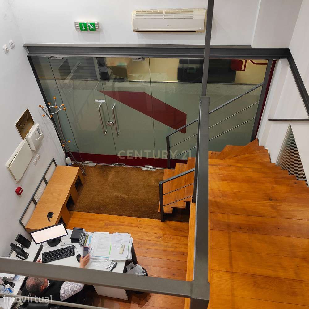 Espaço para Serviços ou Comercio em zona "prime" (Horta da Porta), jun - Grande imagem: 2/11