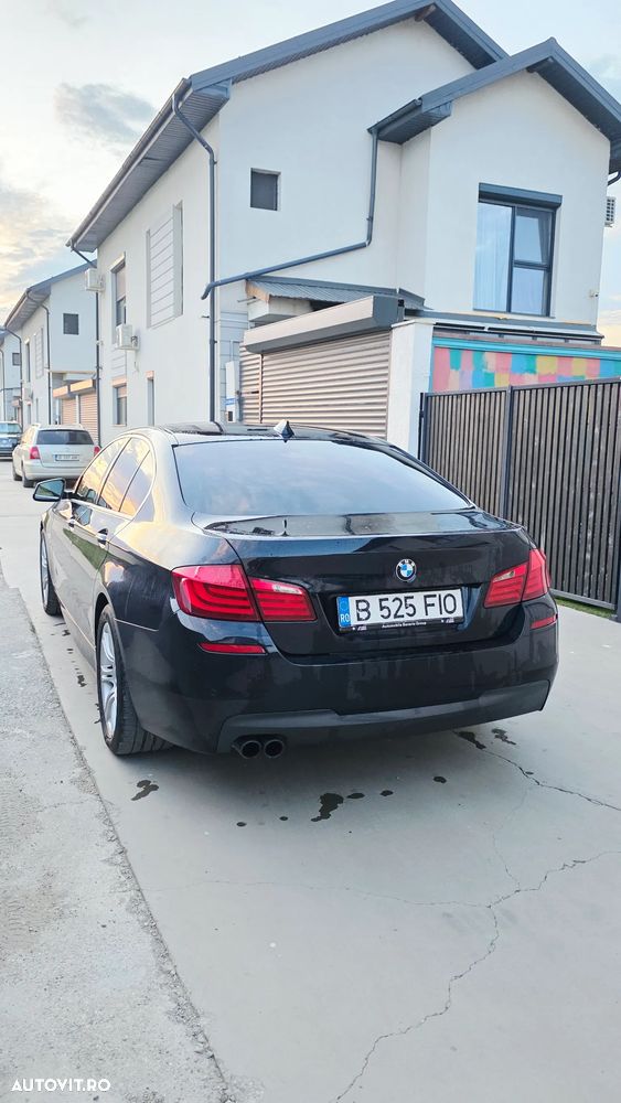 BMW Seria 5 525d Aut. Luxury Line - 13