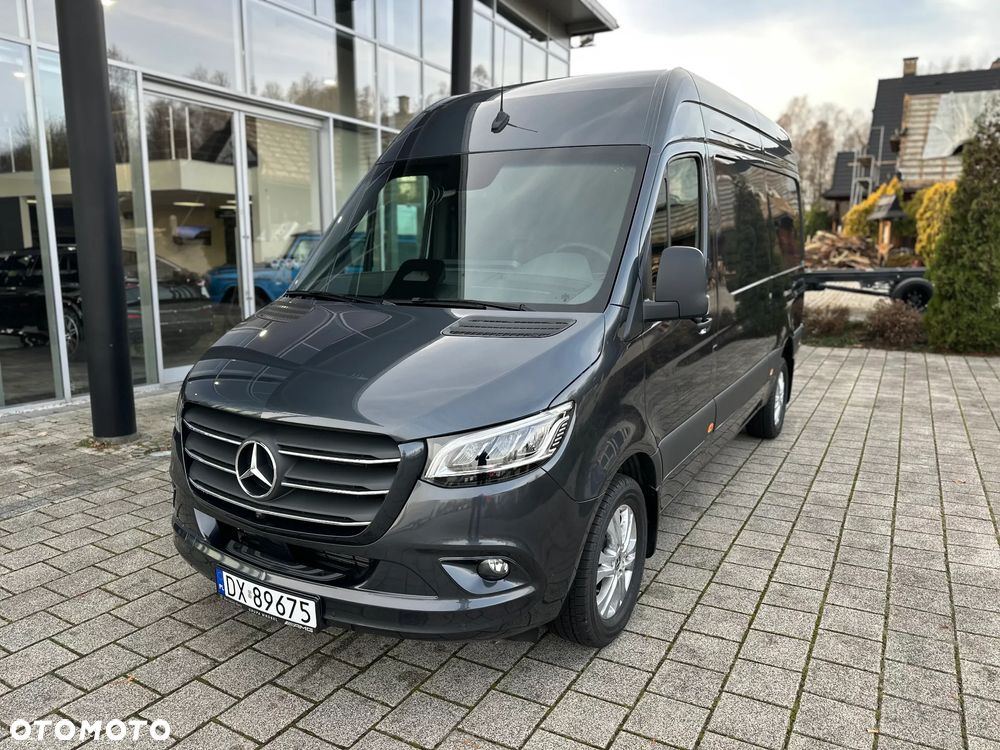 Mercedes-Benz Sprinter - 2