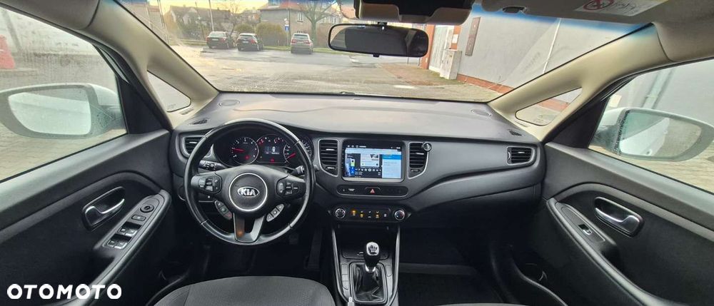 Kia Carens 1.7 CRDi 115 Dream Team Edition - 12