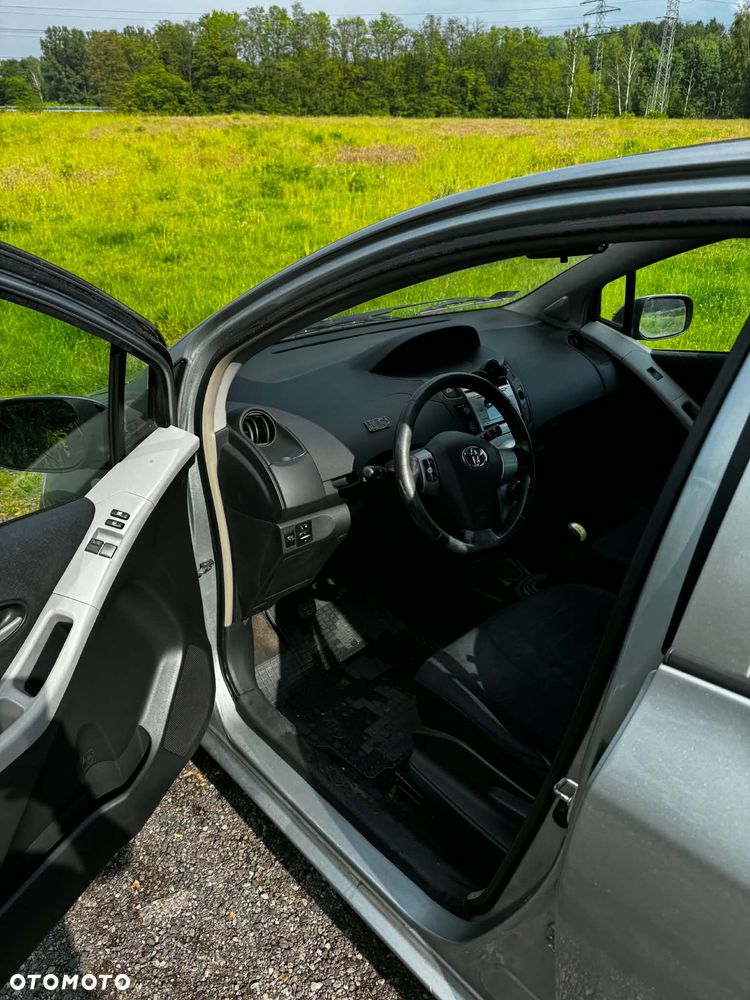Toyota Yaris 1.4 D-4D Luna A/C - 6