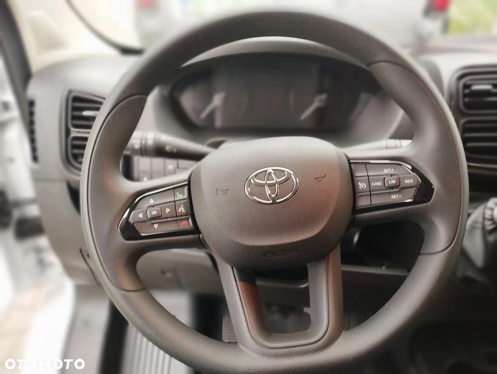 Toyota PROACE MAX - 8