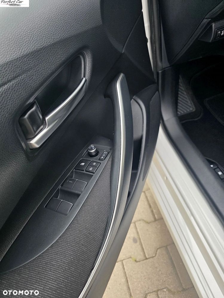Toyota Corolla 1.8 Hybrid Comfort - 8