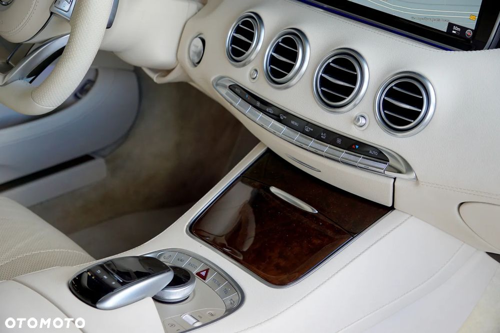 Mercedes-Benz Klasa S 400 4-Matic 7G-TRONIC - 33