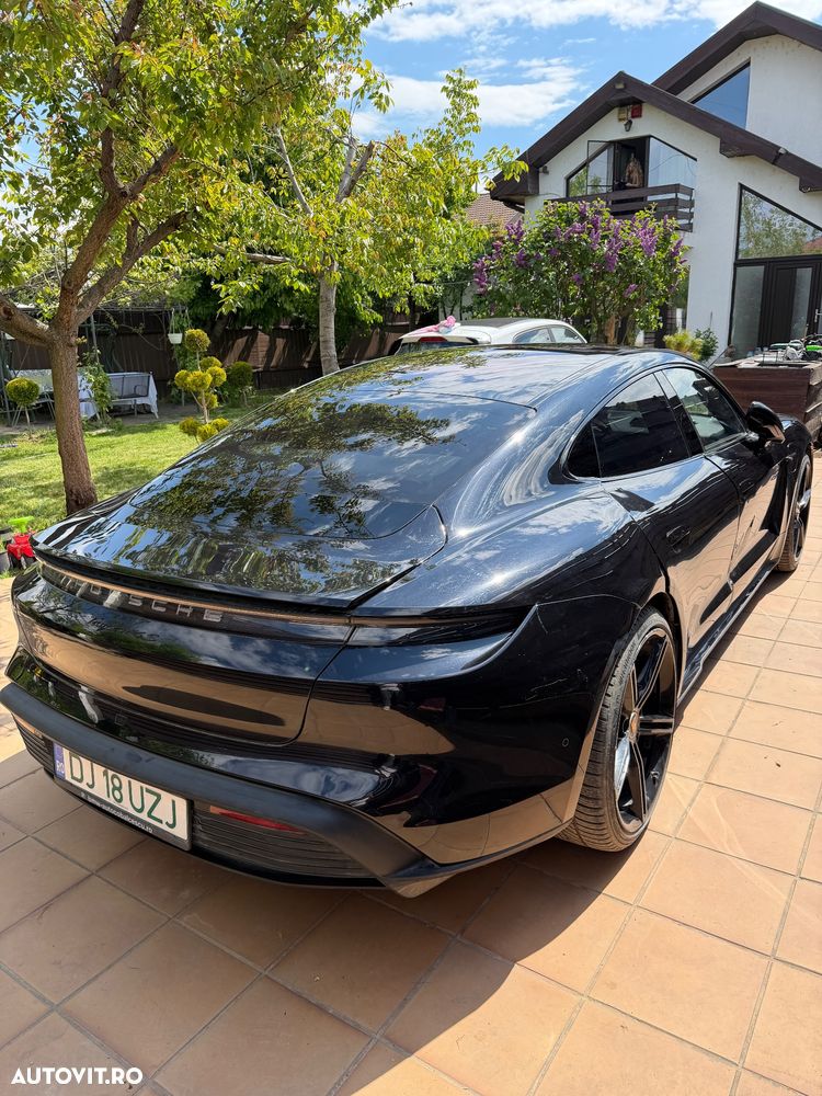 Porsche Taycan 4S - 16