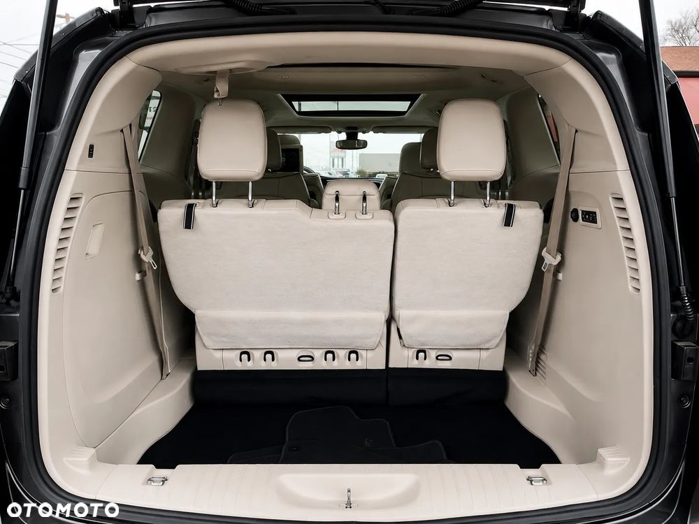 Chrysler Pacifica - 36