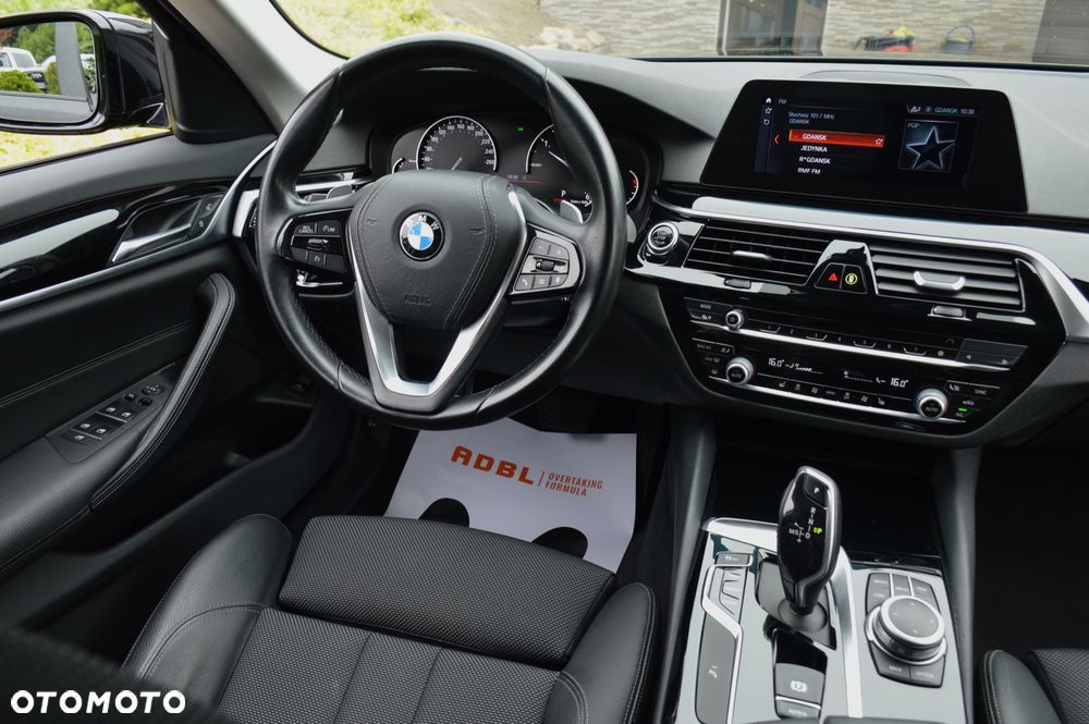 BMW Seria 5 520d xDrive Sport Line sport - 18