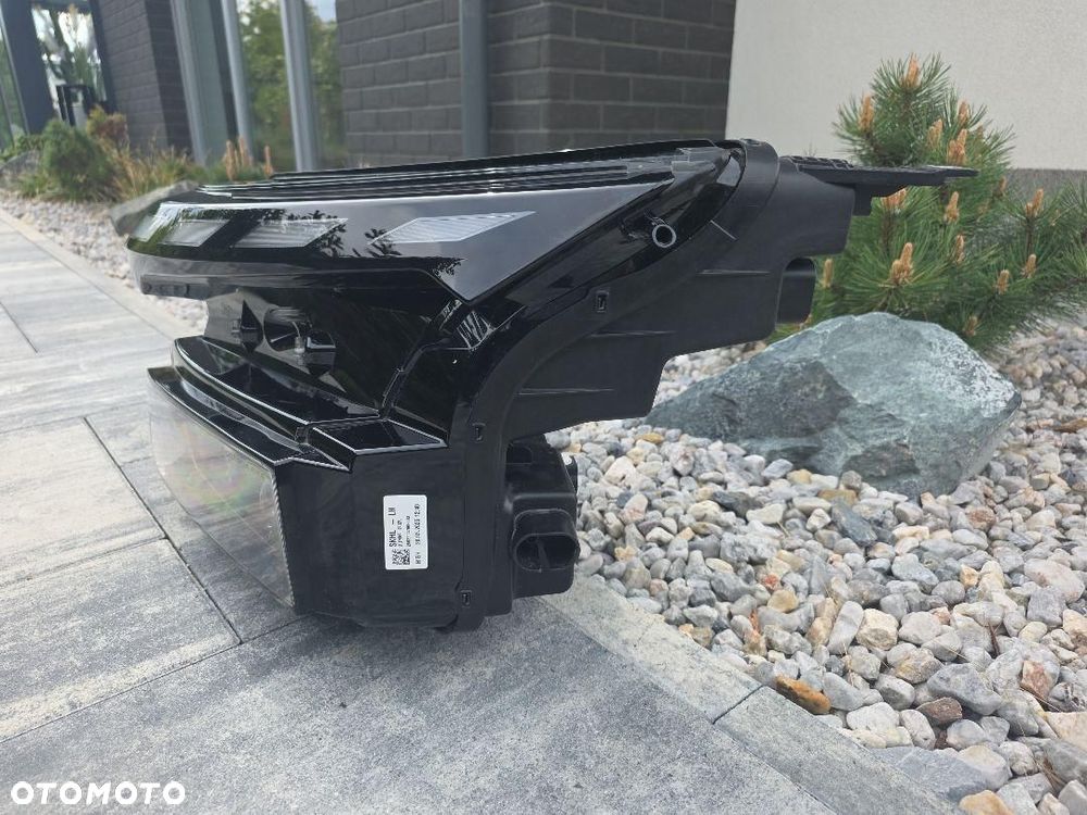 SKODA ELROQ ENYAQ 5LB LIFT Lampa lewa przód Full Led Matrix 5LB941035 - 4