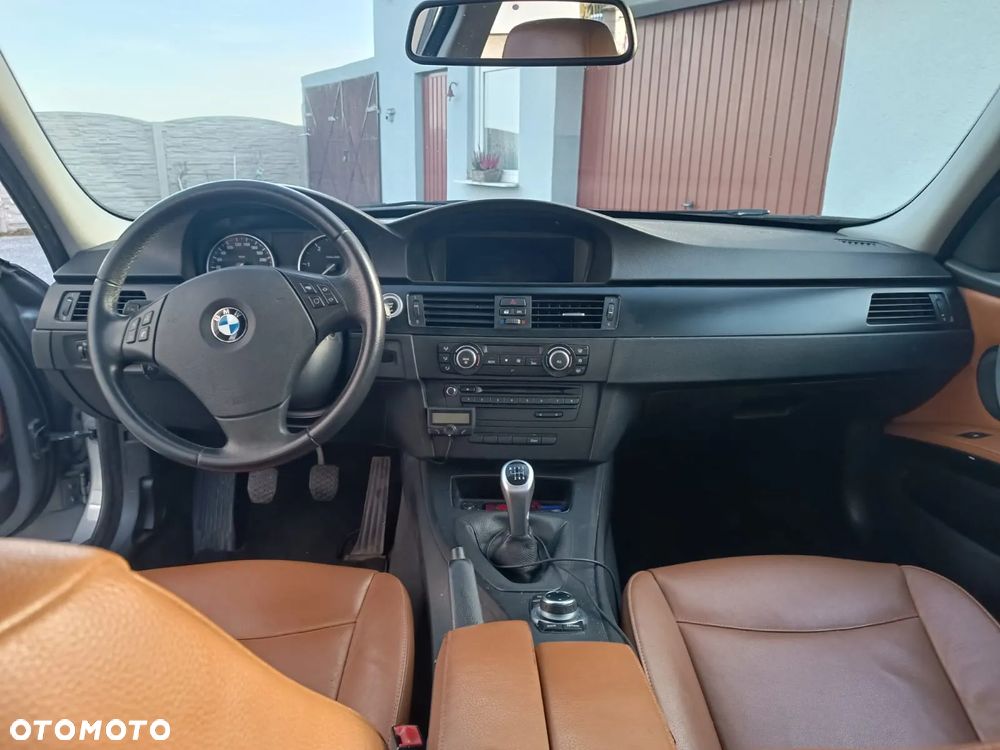 BMW Seria 3 - 12