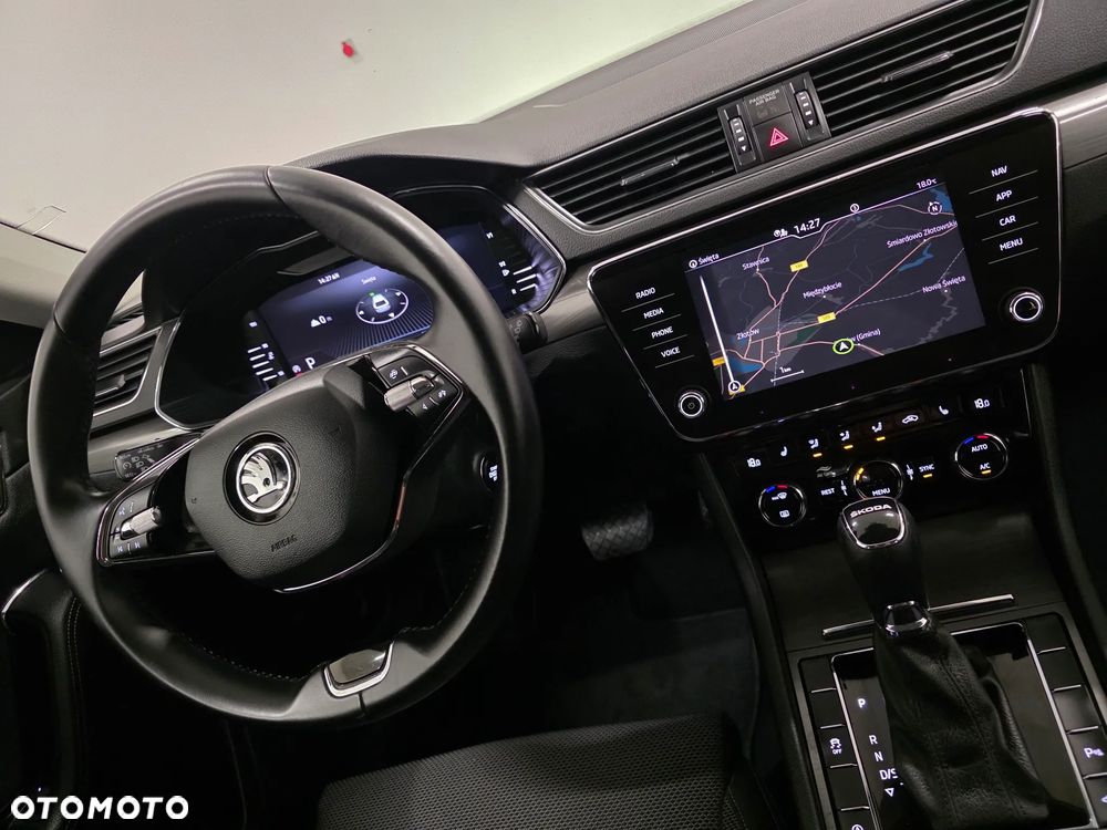 Skoda Superb 2.0 TDI SCR Style DSG - 8