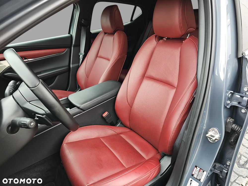 Mazda 3 2.0 mHEV Takumi - 11