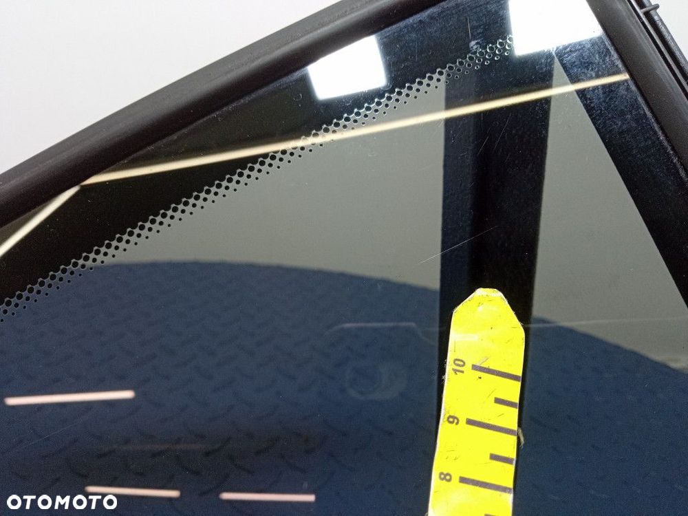 BMW 5 G30 SEDAN SZYBA DRZWI TYŁ PRAWA TRÓJKĄT 7381348 - 5