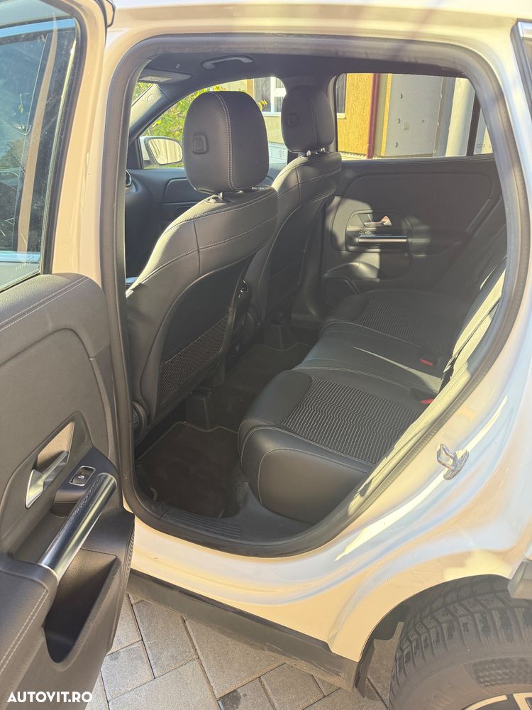 Mercedes-Benz GLA - 7