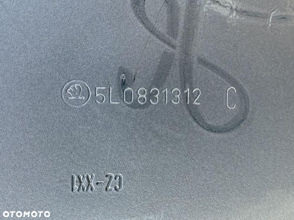 SKODA YETI 5L DRZWI PRZEDNIE PRAWE 5L0831312C - 5