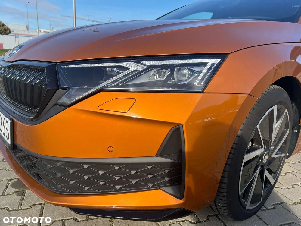 Skoda Octavia 2.0 TDI Sportline DSG - 6