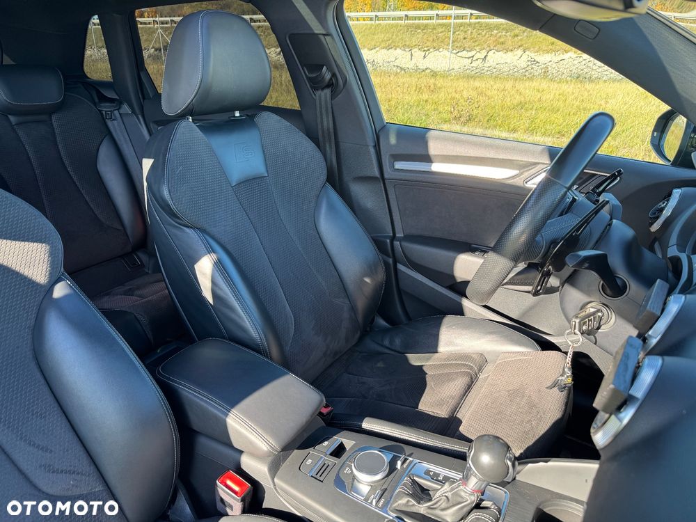 Audi S3 S tronic - 20