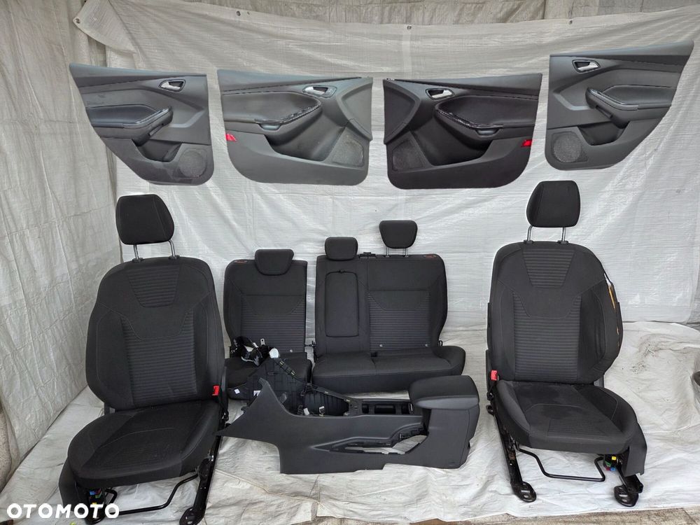 FORD FOCUS MK3 KOMBI FOTEL FOTELE  KANAPA TYŁ BOCZKI TUNEL KOMPLET EUROPA - 1