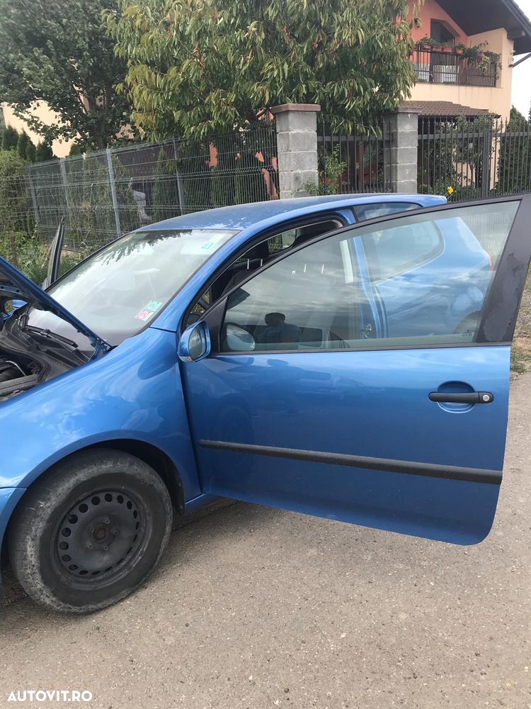 VOLKSWAGEN Golf 2005 — imagine 8