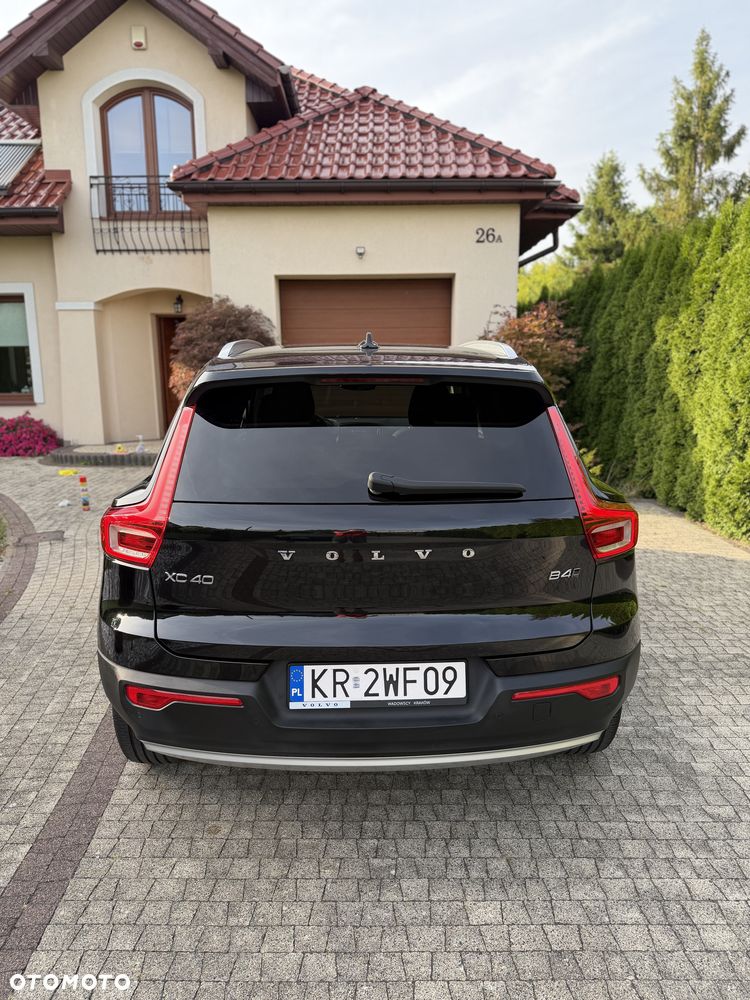 Volvo XC 40 B4 B AWD Momentum - 5