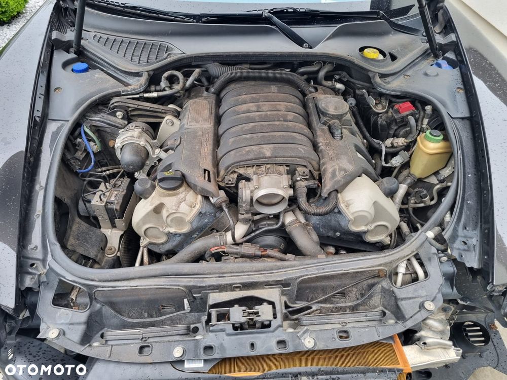 Porsche Panamera 4S - 6