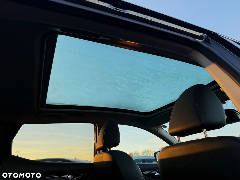 Nissan Qashqai 1.6 DIG-T TEKNA+ - 12