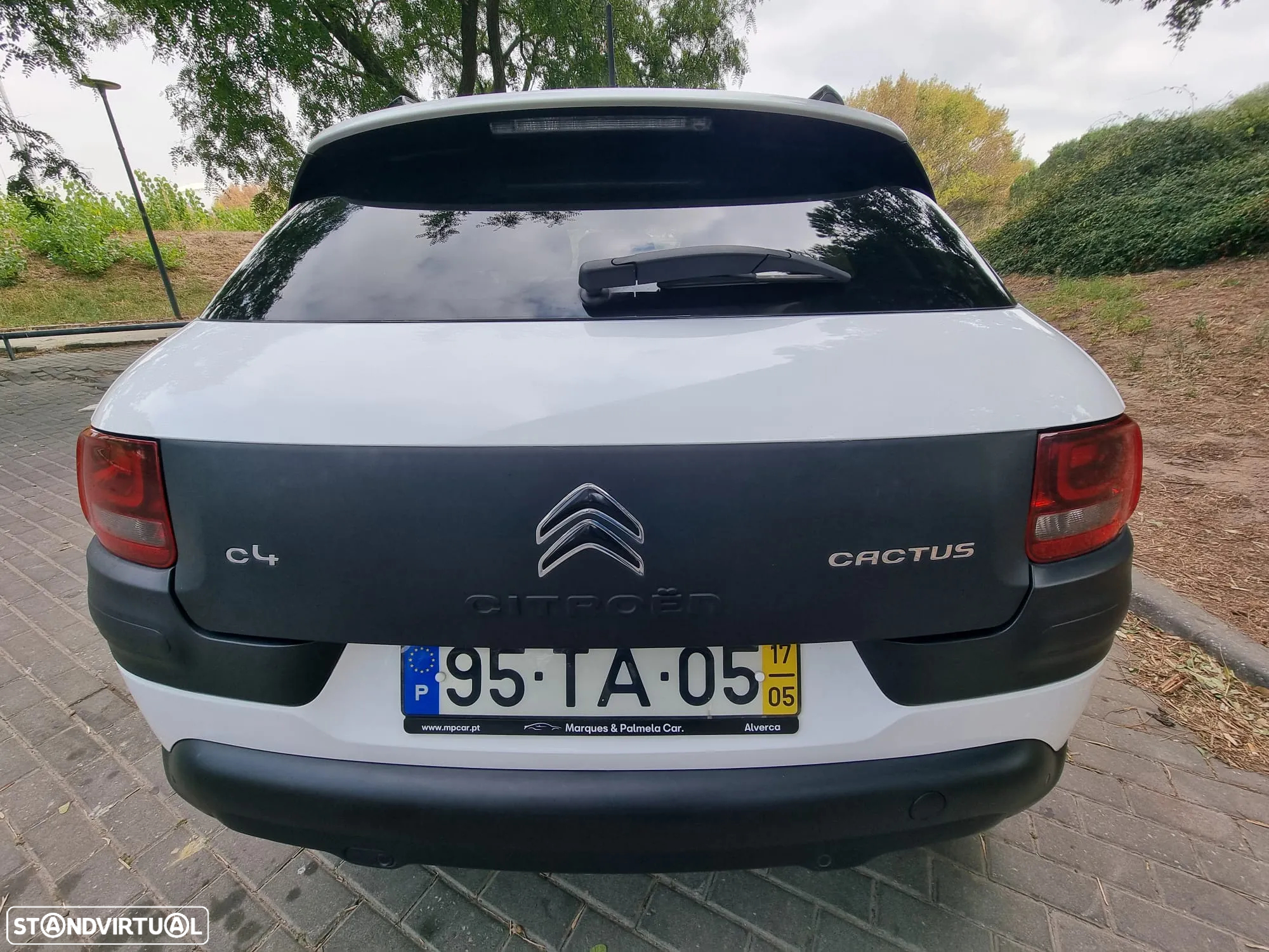 Citroën C4 Cactus 1.6 BlueHDi Feel J17 - 10