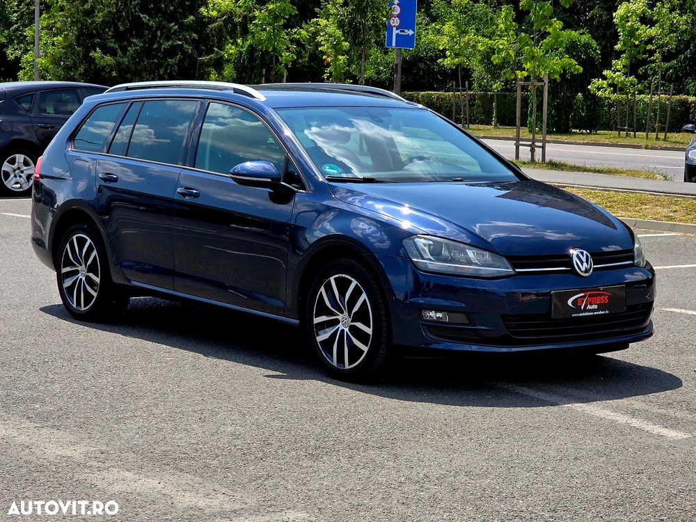 Volkswagen Golf - 2