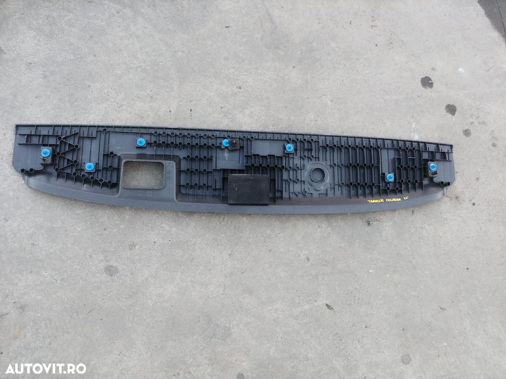 ornament podea usi spate  ford transit courier c4a  2022  et76-r40352-bf et76-r40352-cf - 4