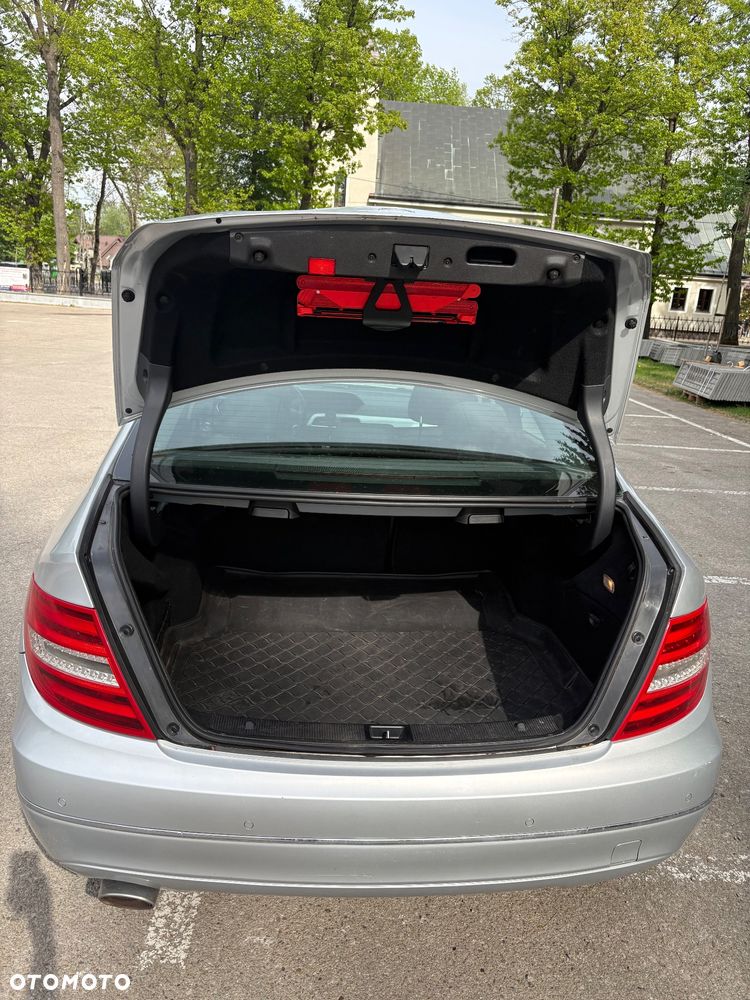 Mercedes-Benz Klasa C 220 (BlueTEC) d 7G-TRONIC - 12