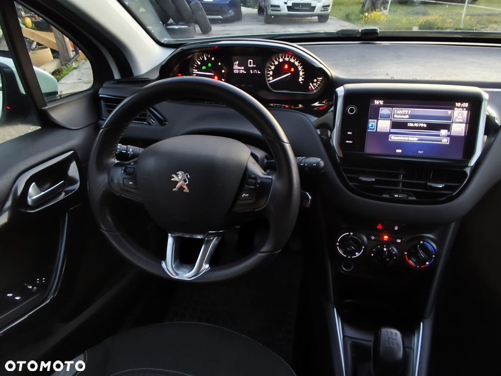 Peugeot 208 PureTech 82 Urban Move - 15