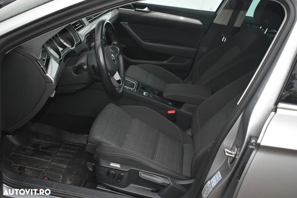 Volkswagen Passat 2.0 TDI DSG Comfortline - 11
