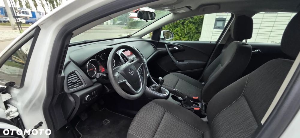 Opel Astra 1.6 Color Edition - 31