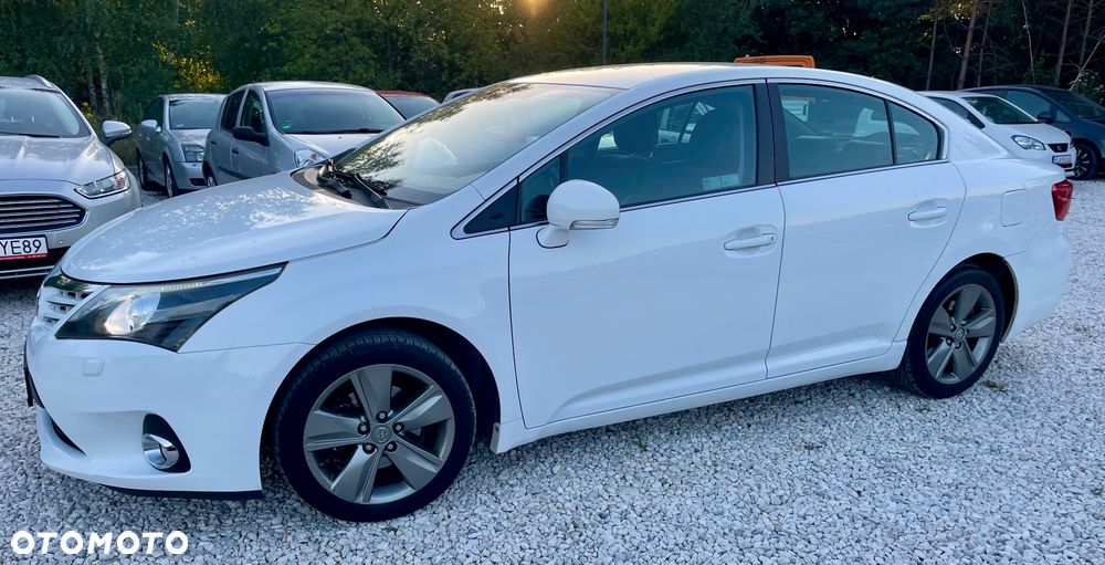 Toyota Avensis 2.0 D-4D Premium - 6