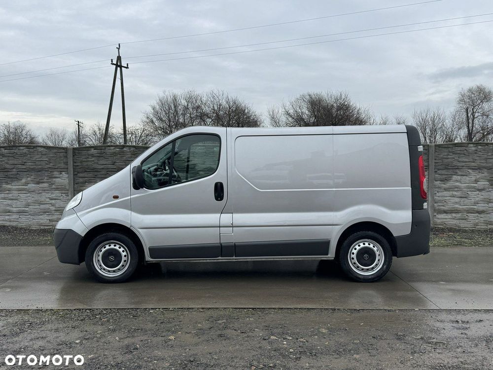 Opel Vivaro - 20