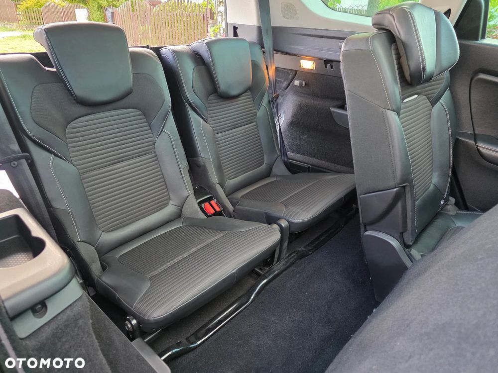 Renault Grand Scenic ENERGY TCe 130 BOSE EDITION - 29